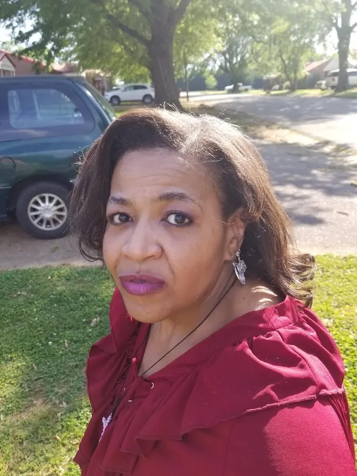 Portrait of Margaret L., who noticed renewed confidence in her husband after using Prostadine.